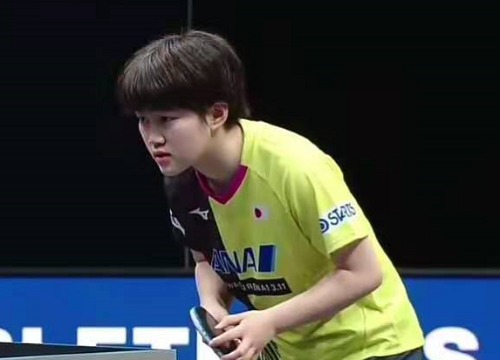 尤其在网前 尤其在网前