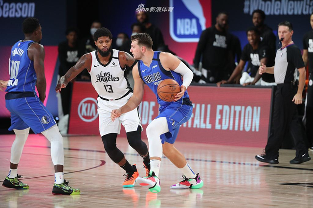 明了自己 明了自己