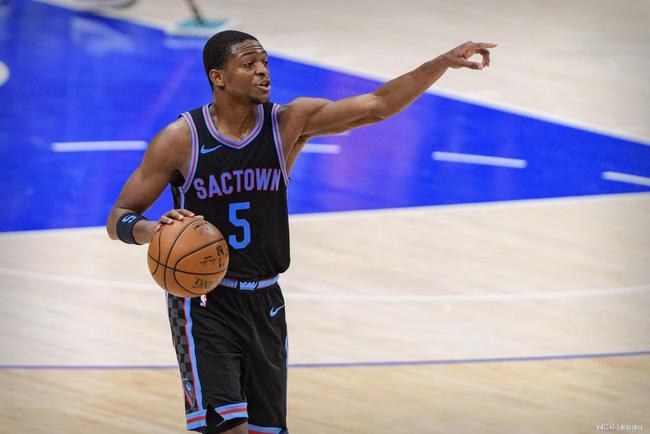 容年轻且深 容年轻且深