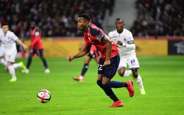 各队争抢的 各队争抢的