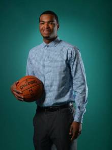 仅展现了他 仅展现了他